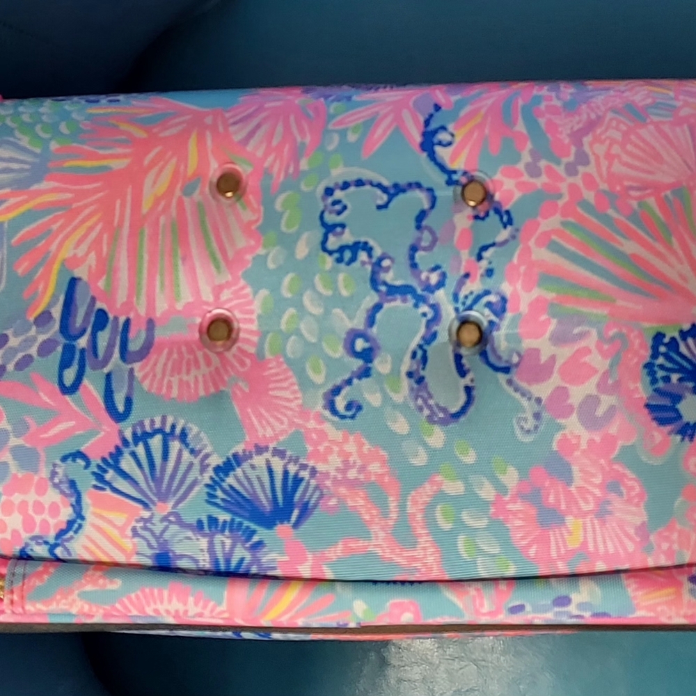 Rare Lilly Pulitzer Rolling Carry On Luggage - Picture 10 of 10